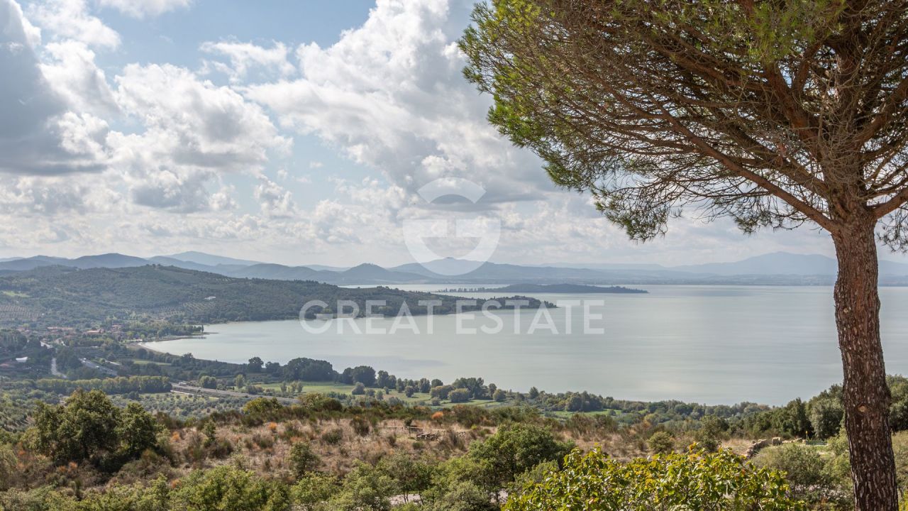 Вилла в Пассиньяно-суль-Тразимено, Италия, 388 м² - фото 17