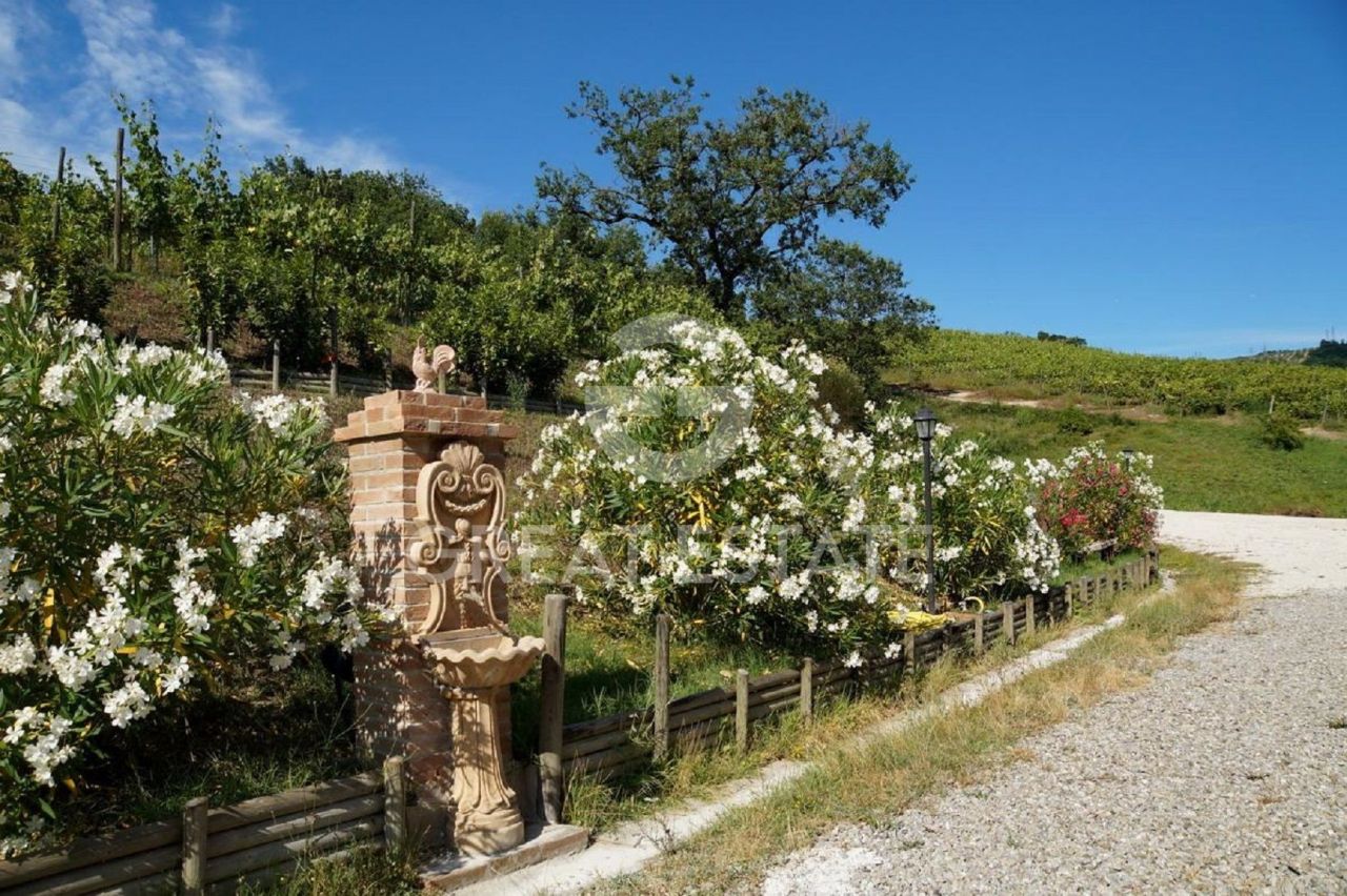 Дом в Фикулле, Италия, 600 м² - фото 7