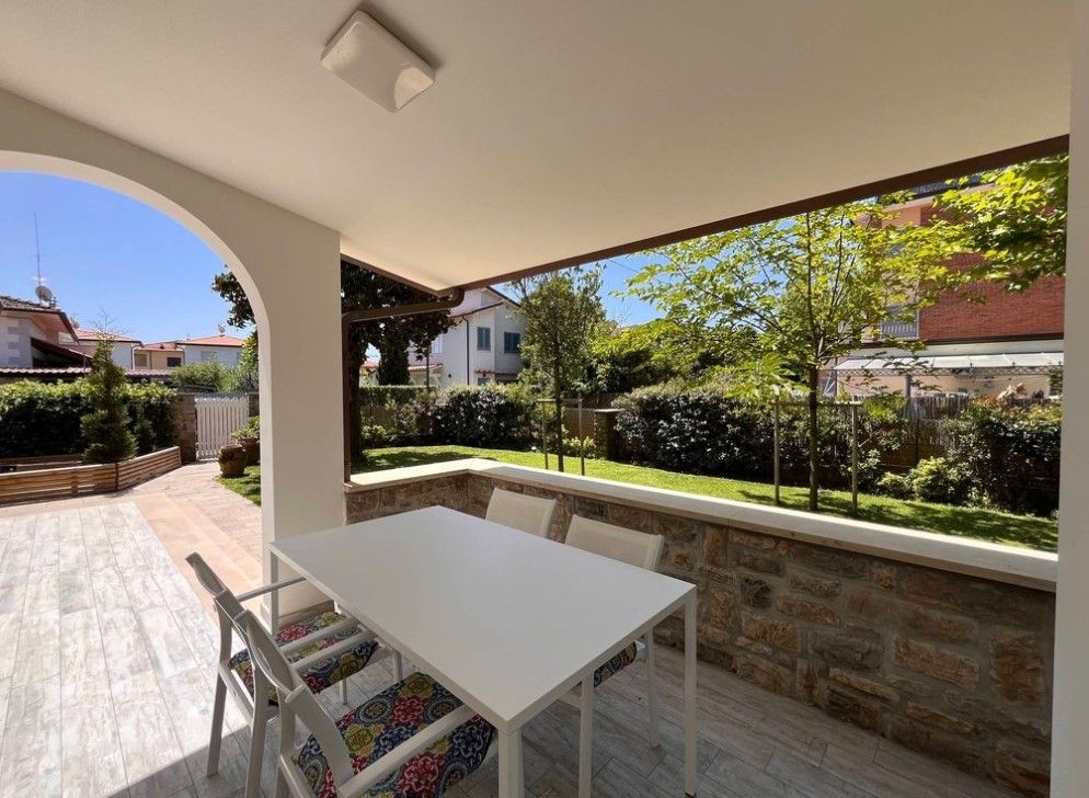 Вилла в Форте деи Марми, Италия, 220 м² - фото 6