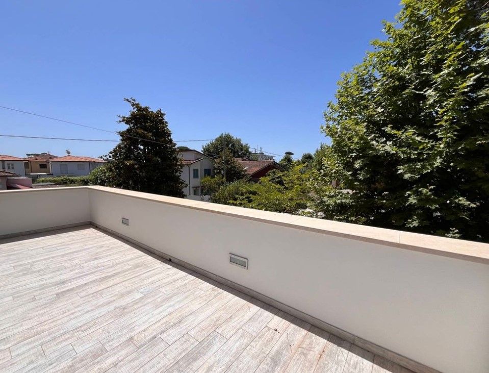 Вилла в Форте деи Марми, Италия, 220 м² - фото 18