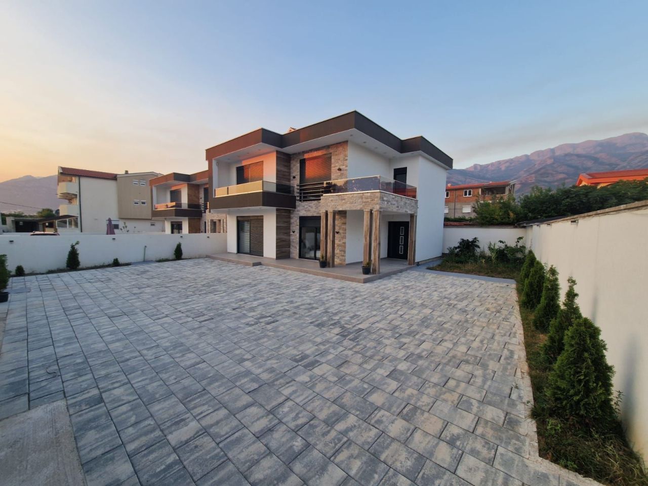 Вилла в Баре, Черногория, 200 м² - фото 12