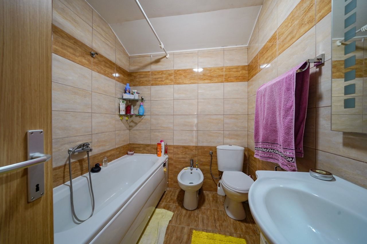 Квартира в Будве, Черногория, 105 м² - фото 17