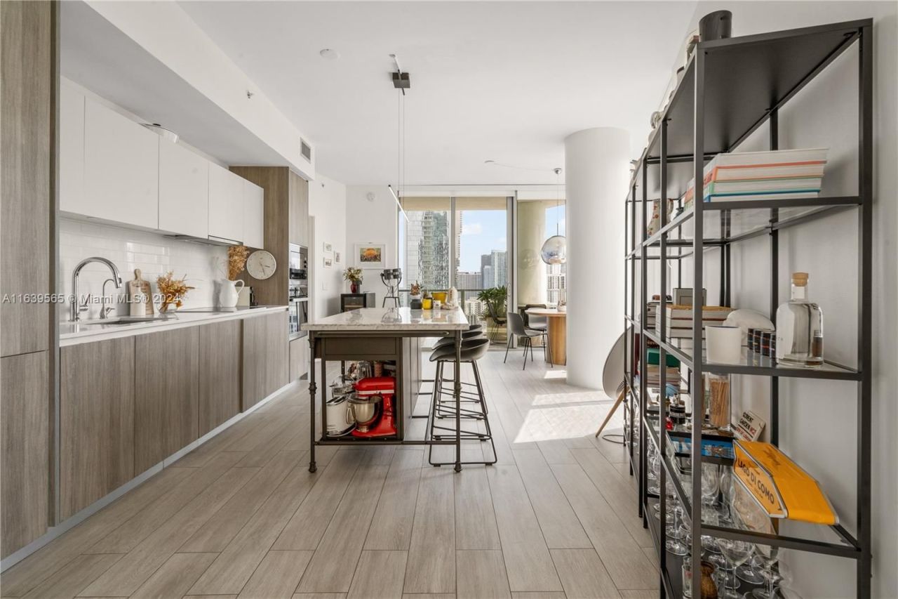 Квартира в Майами, США, 90 м² - фото 2