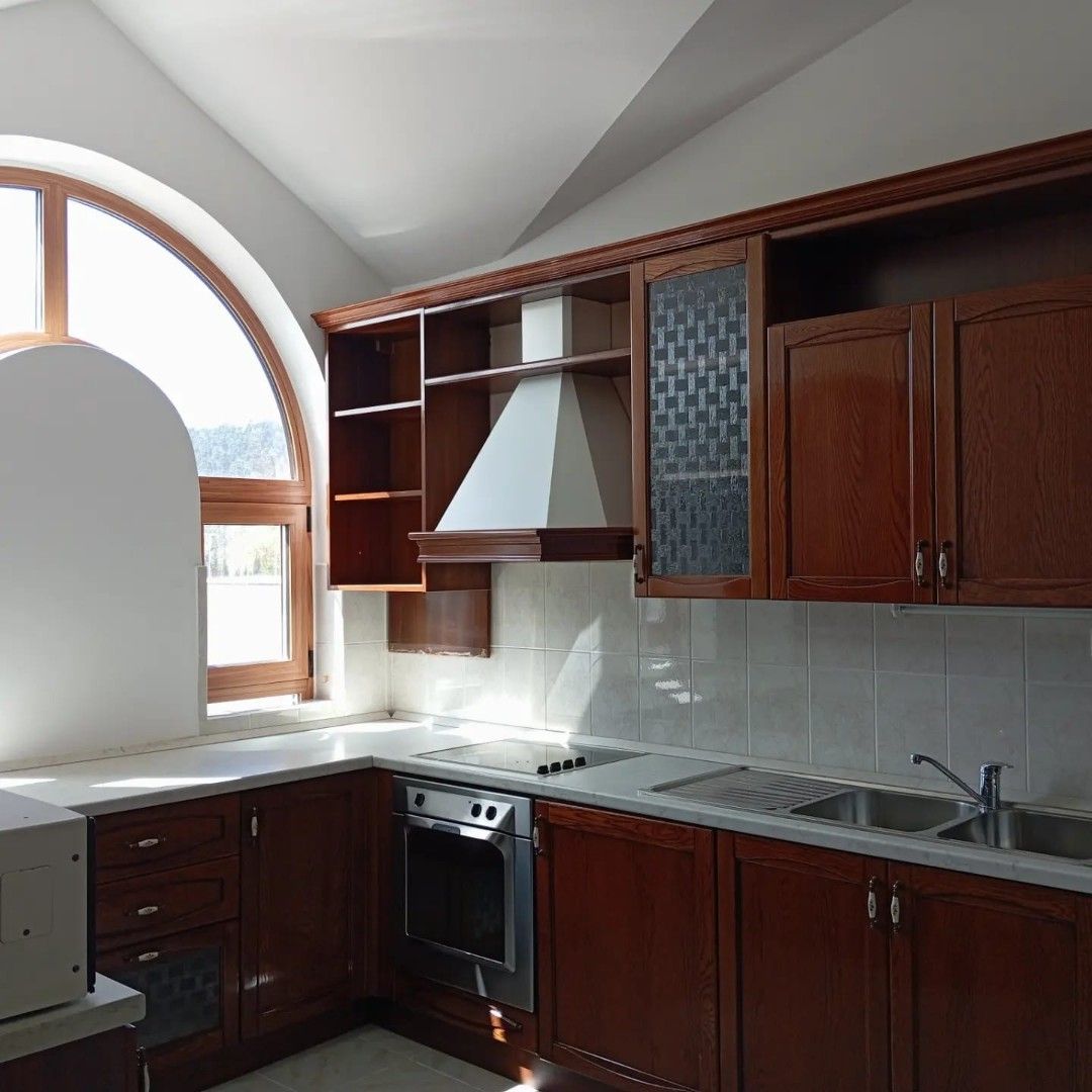 Кафе, ресторан в Баре, Черногория, 1 300 м² - фото 8