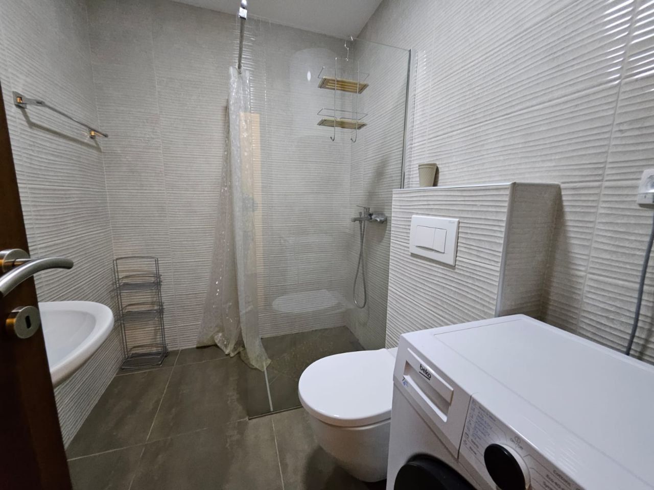 Квартира в Будве, Черногория, 72 м² - фото 2