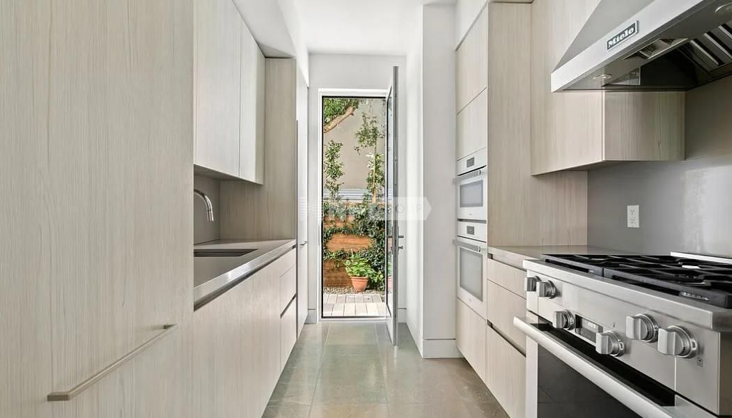 Вилла в Лос-Анджелесе, США, 650 м² - фото 8