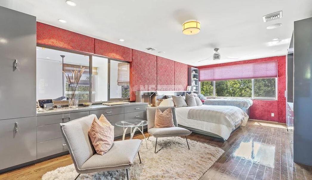 Дом в Лос-Анджелесе, США, 2 301 м² - фото 9