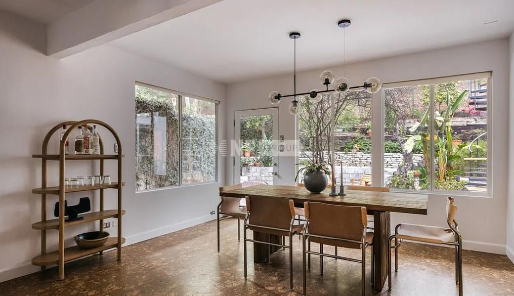 Дом в Лос-Анджелесе, США, 2 182 м² - фото 11