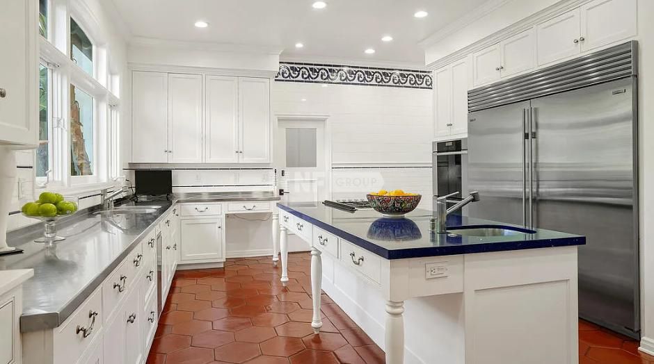 Дом в Беверли-Хиллс, США, 7 092 м² - фото 11