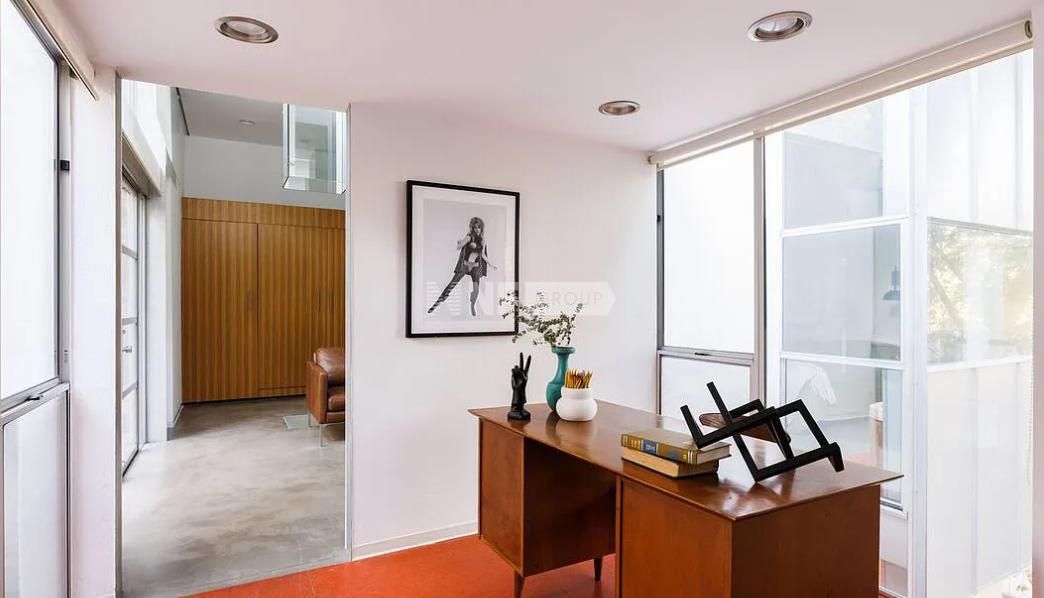 Дом в Лос-Анджелесе, США, 2 182 м² - фото 15