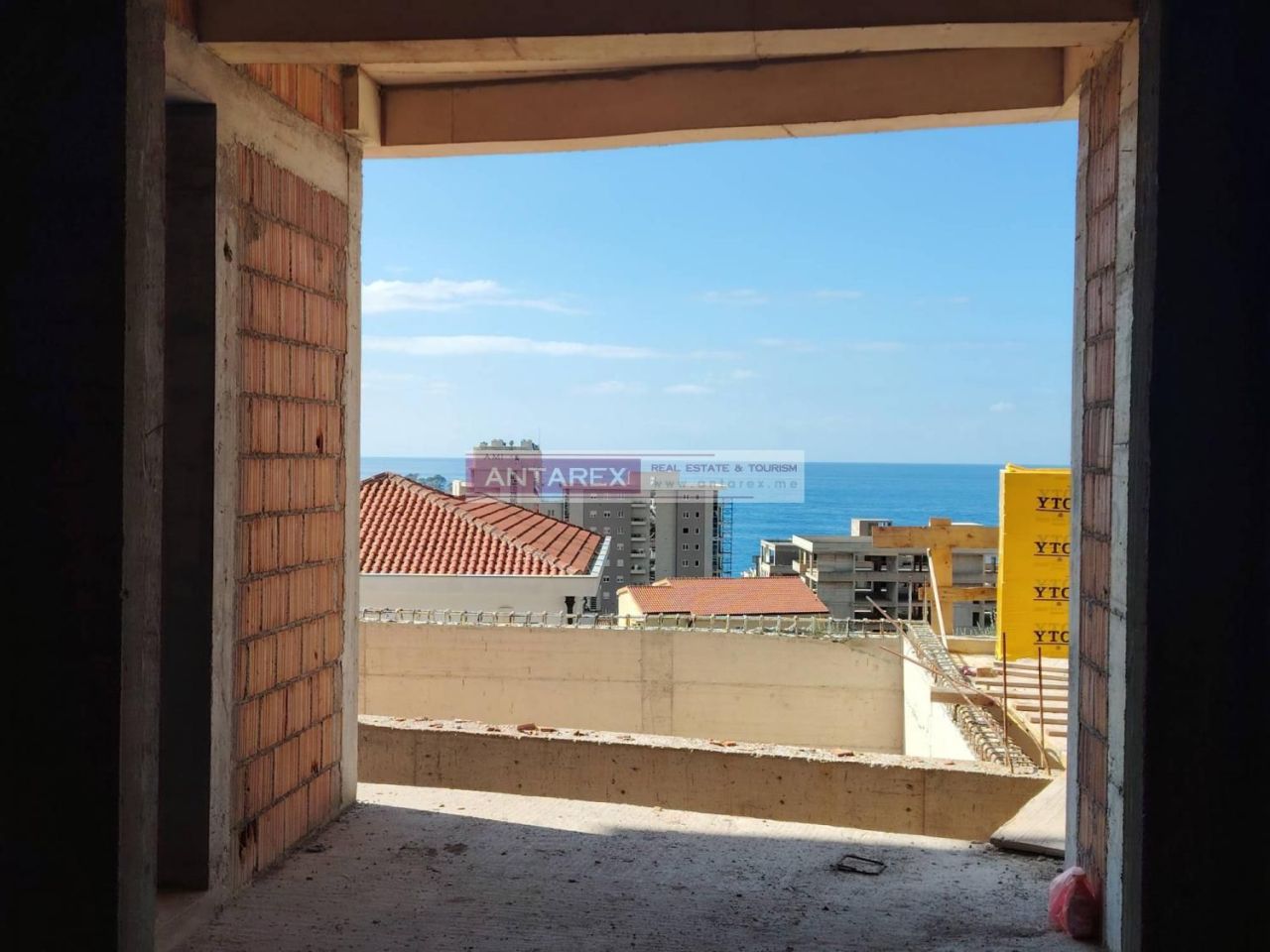 Апартаменты в Петроваце, Черногория, 46 м² - фото 2