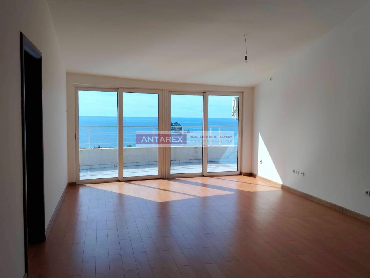 Апартаменты в Петроваце, Черногория, 170 м² - фото 2