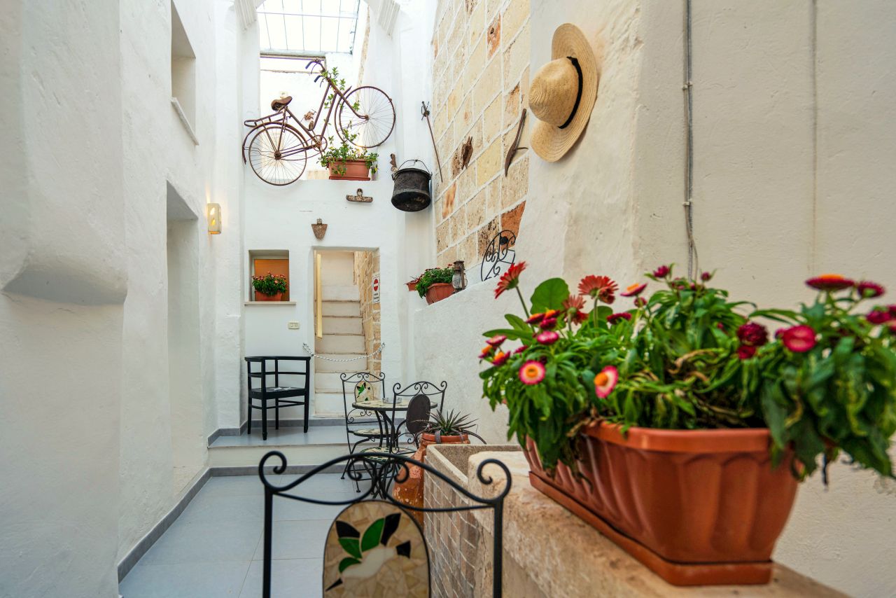 Отель, гостиница в Таранто, Италия, 157 м² - фото 5