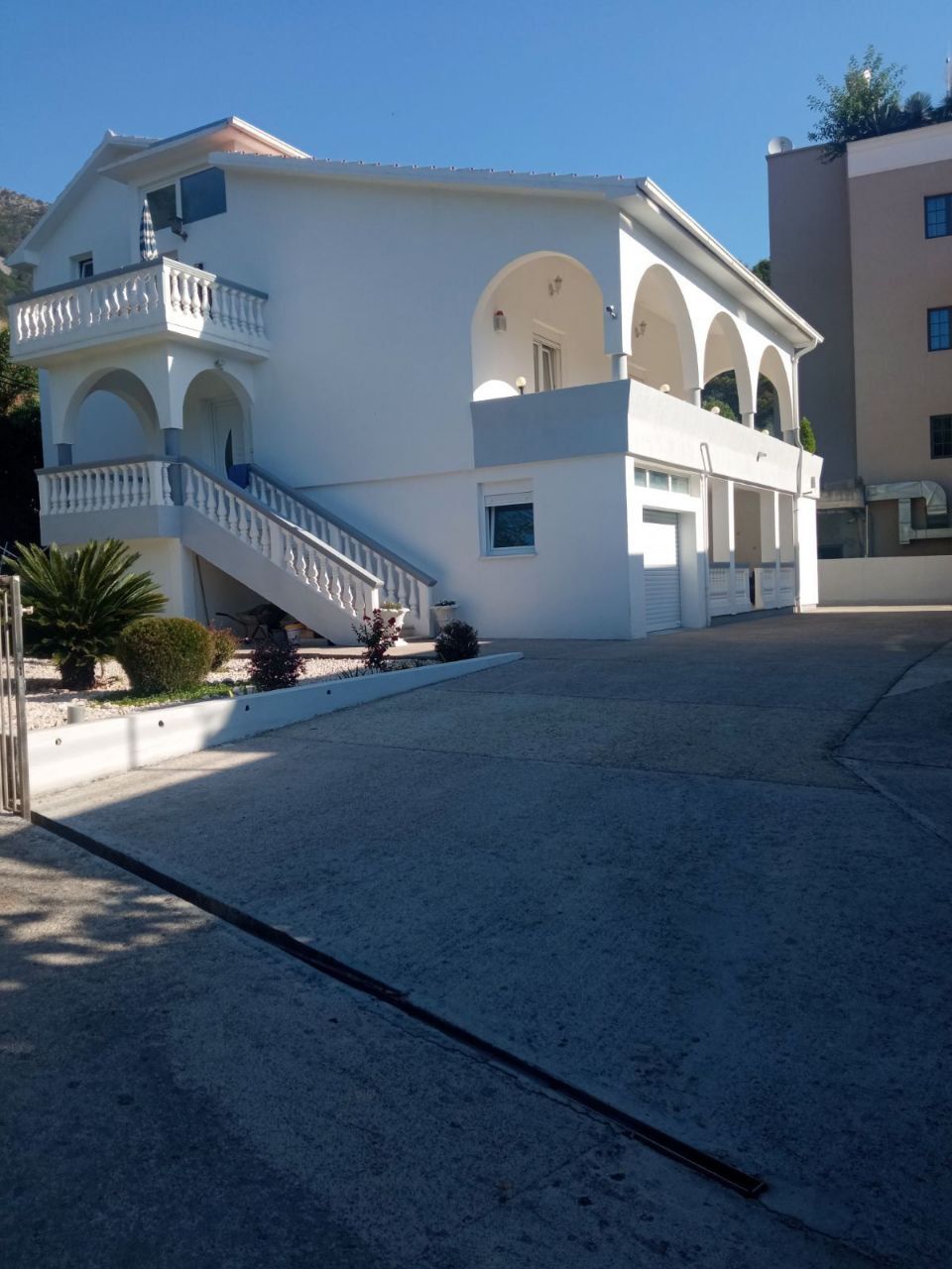 Вилла в Каменари, Черногория, 309 м² - фото 3