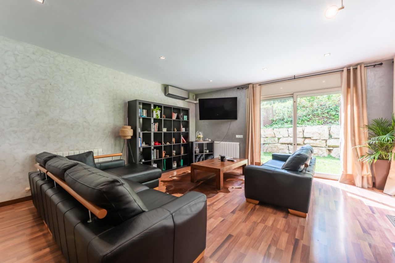 Вилла в Вальроманесе, Испания, 275 м² - фото 7