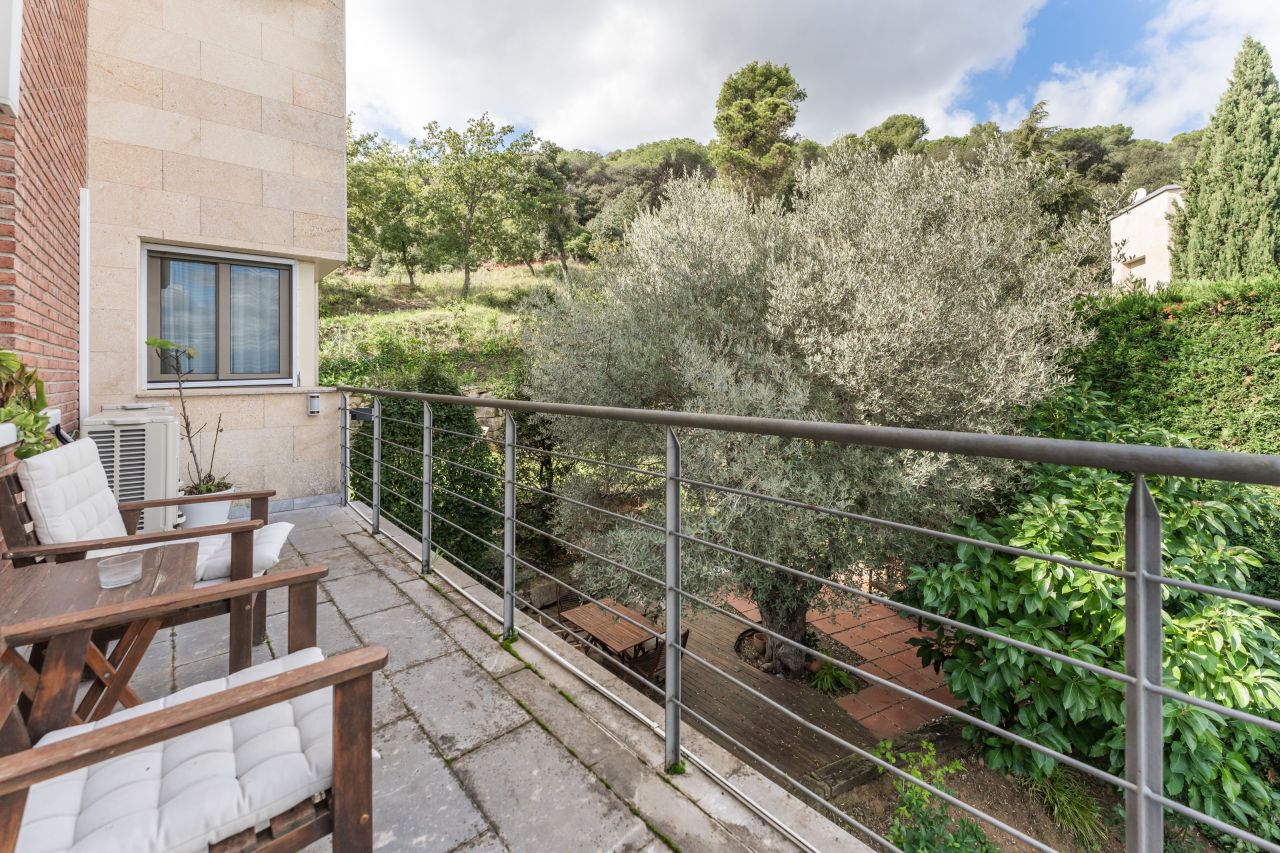 Вилла в Вальроманесе, Испания, 275 м² - фото 13