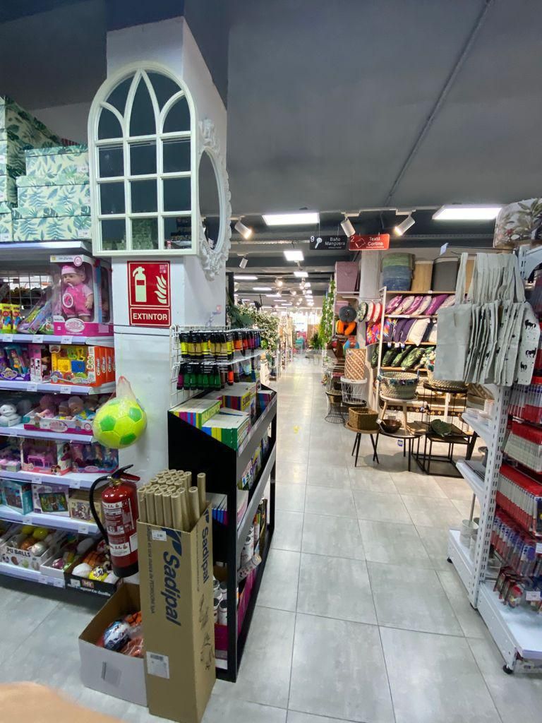 Коммерческая недвижимость в Барселоне, Испания, 635 м² - фото 3