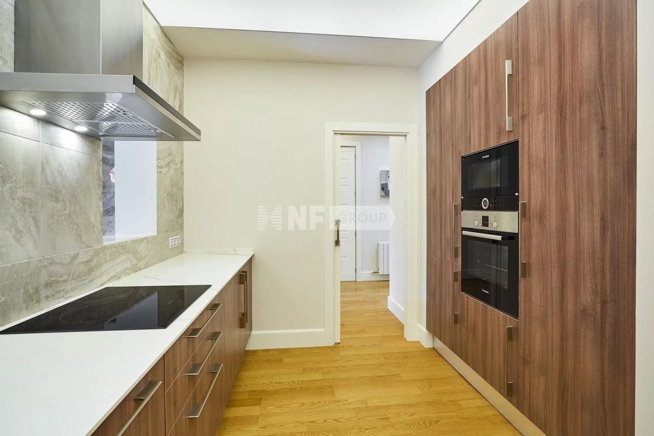 Квартира в Барселоне, Испания, 115 м² - фото 6