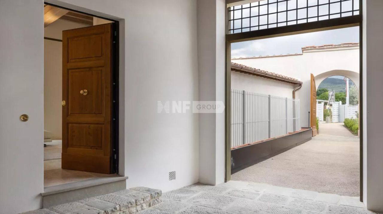 Апартаменты во Флоренции, Италия, 246 м² - фото 8