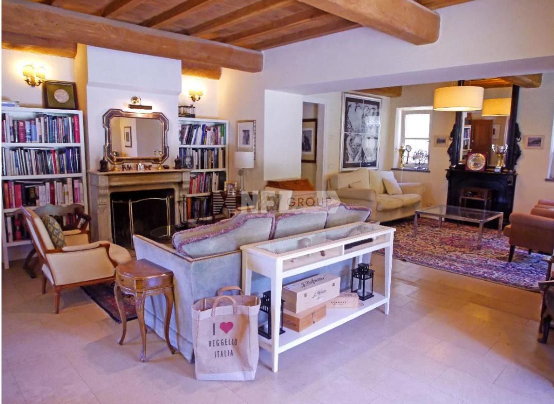 Вилла во Флоренции, Италия, 260 м² - фото 8