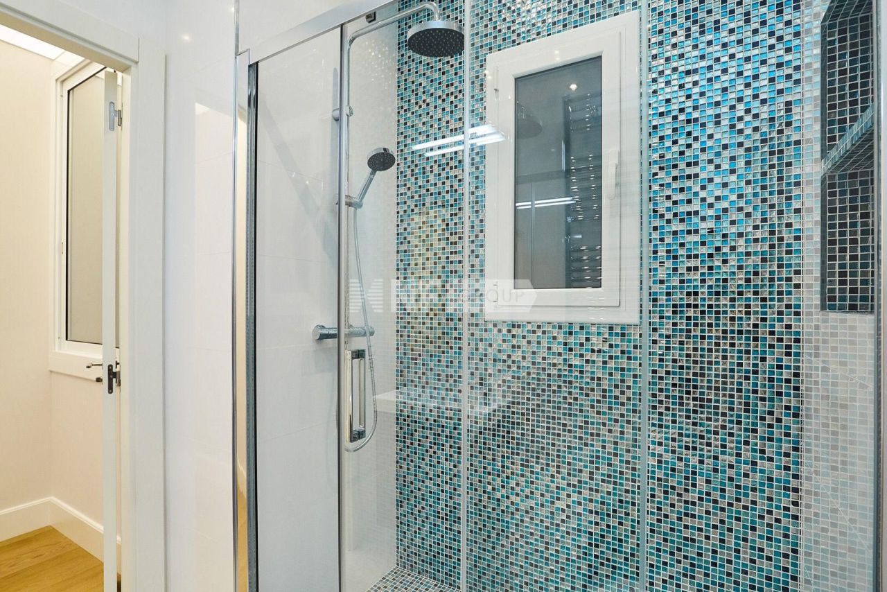 Квартира в Барселоне, Испания, 115 м² - фото 10