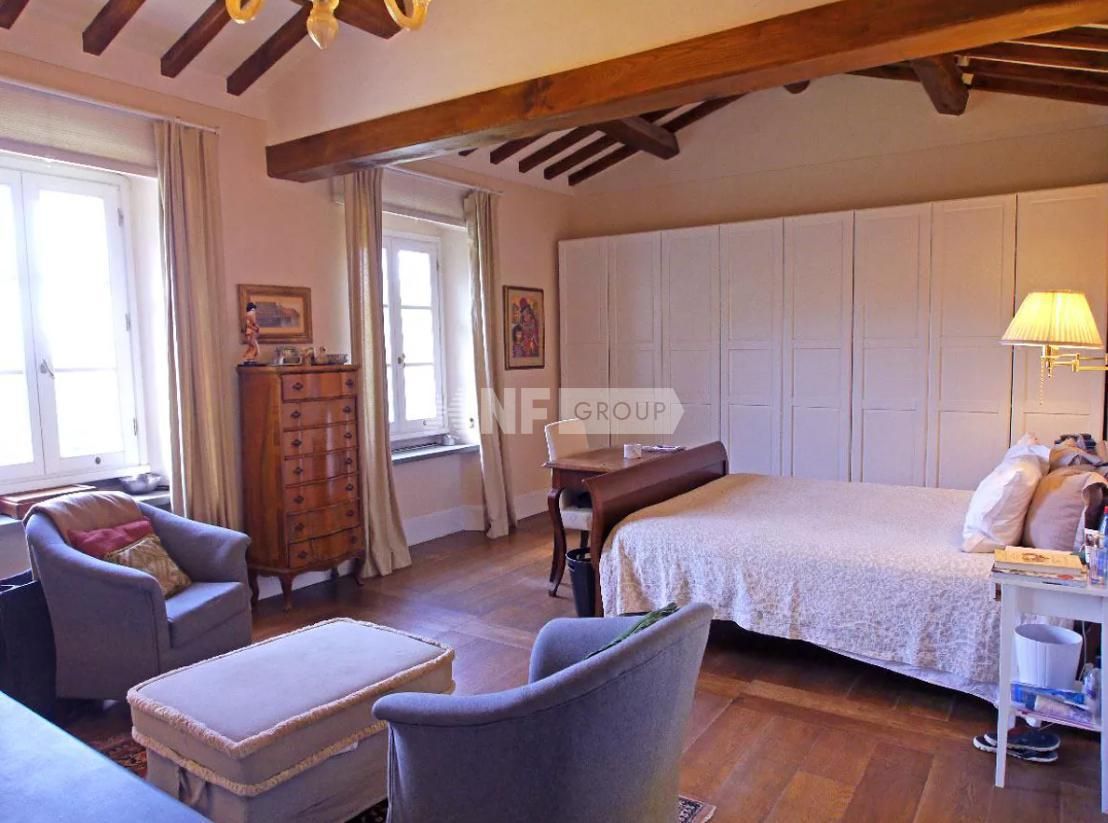 Вилла во Флоренции, Италия, 260 м² - фото 12