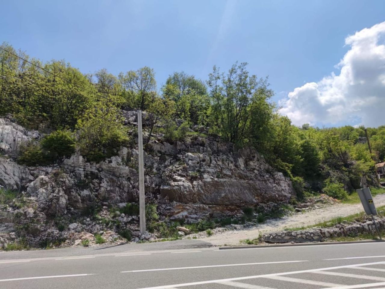 Земля в Цетине, Черногория, 21 000 м² - фото 1