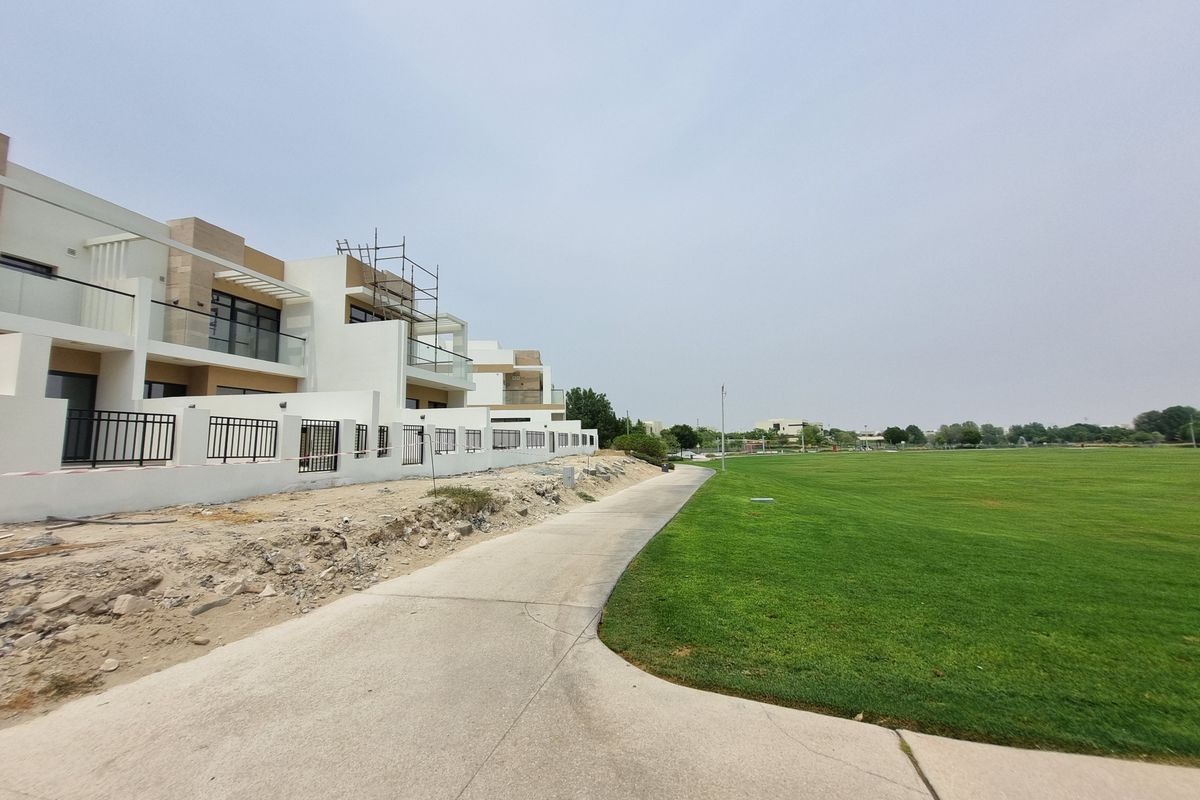 Таунхаус в Дубае, ОАЭ, 150 м² - фото 1