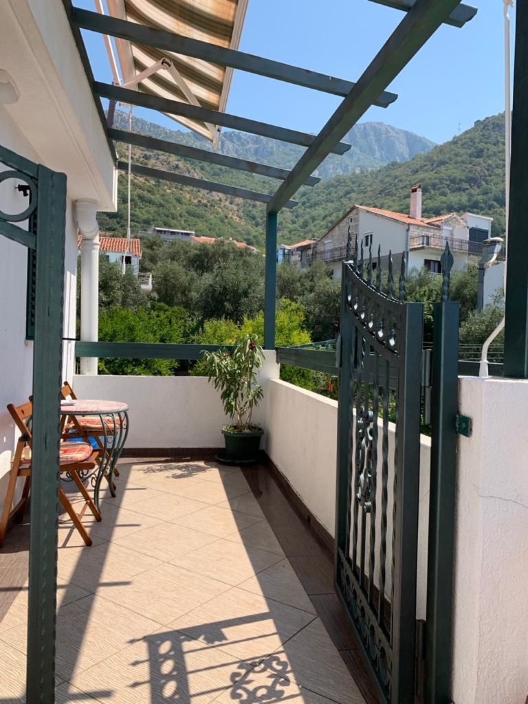 Квартира в Святом Стефане, Черногория, 50 м² - фото 2