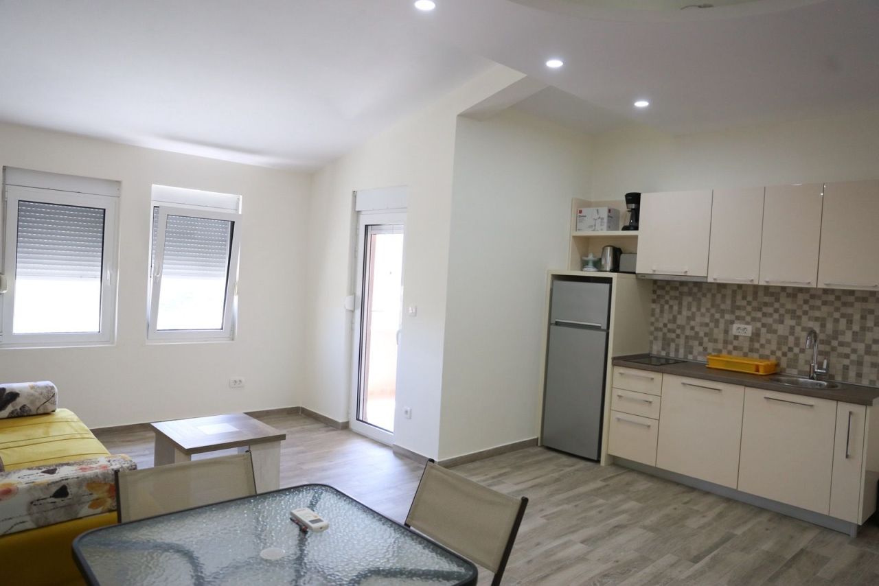Отель, гостиница в Улцине, Черногория, 500 м² - фото 1