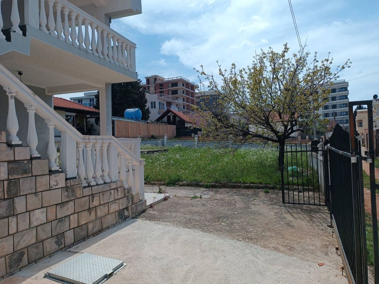 Земля в Добра Воде, Черногория, 300 м² - фото 5