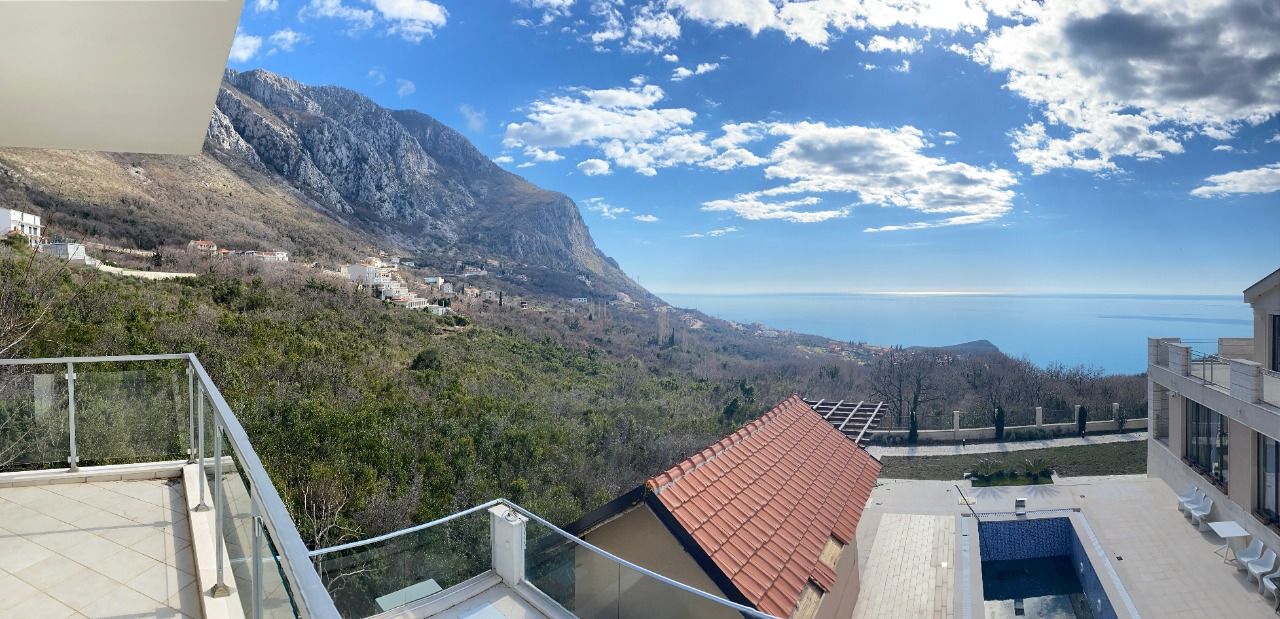 Вилла в Святом Стефане, Черногория, 250 м² - фото 6