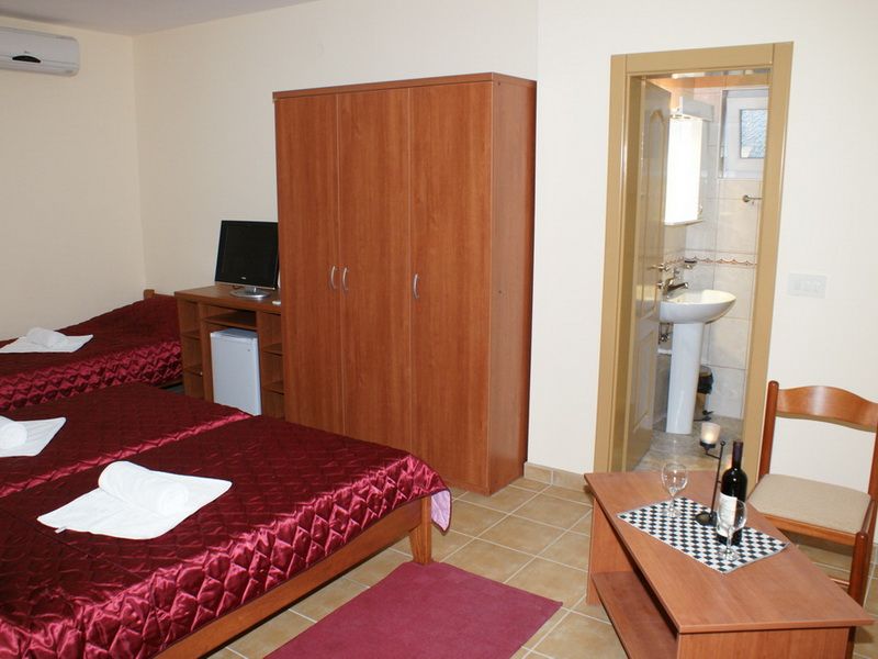 Отель, гостиница в Сутоморе, Черногория, 1 069 м² - фото 7