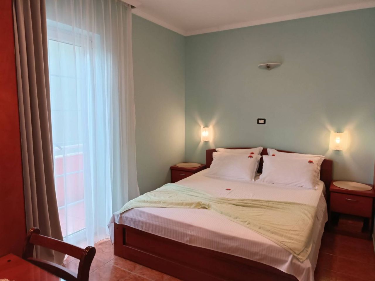 Отель, гостиница в Петроваце, Черногория, 600 м² - фото 8