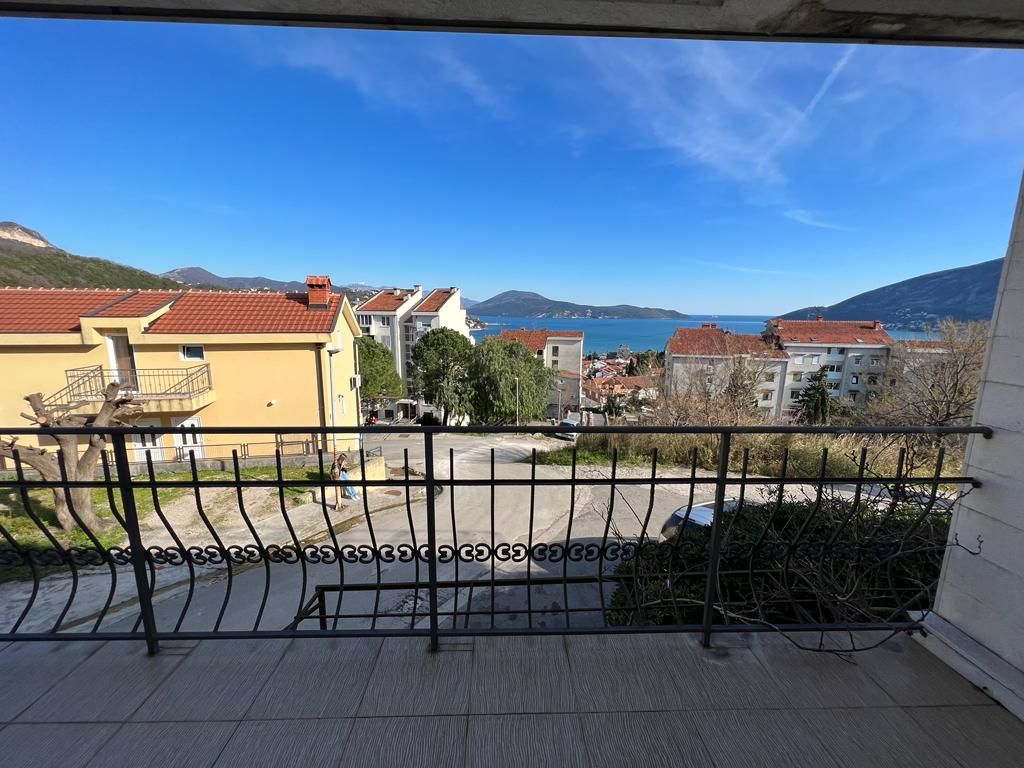 Квартира в Игало, Черногория, 49 м² - фото 9