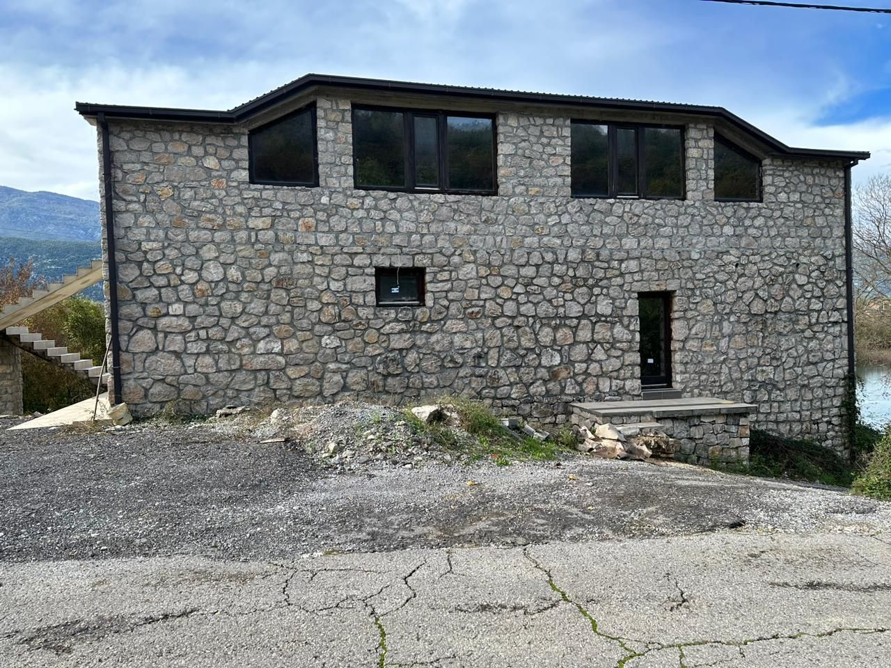 Отель, гостиница в Даниловграде, Черногория, 400 м² - фото 11