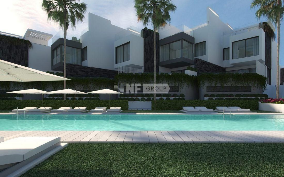 Квартира в Эстепоне, Испания, 224 м² - фото 2