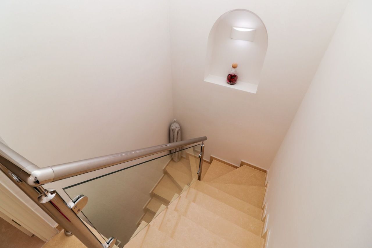 Апартаменты в Пуэрто-Банусе, Испания, 200 м² - фото 17