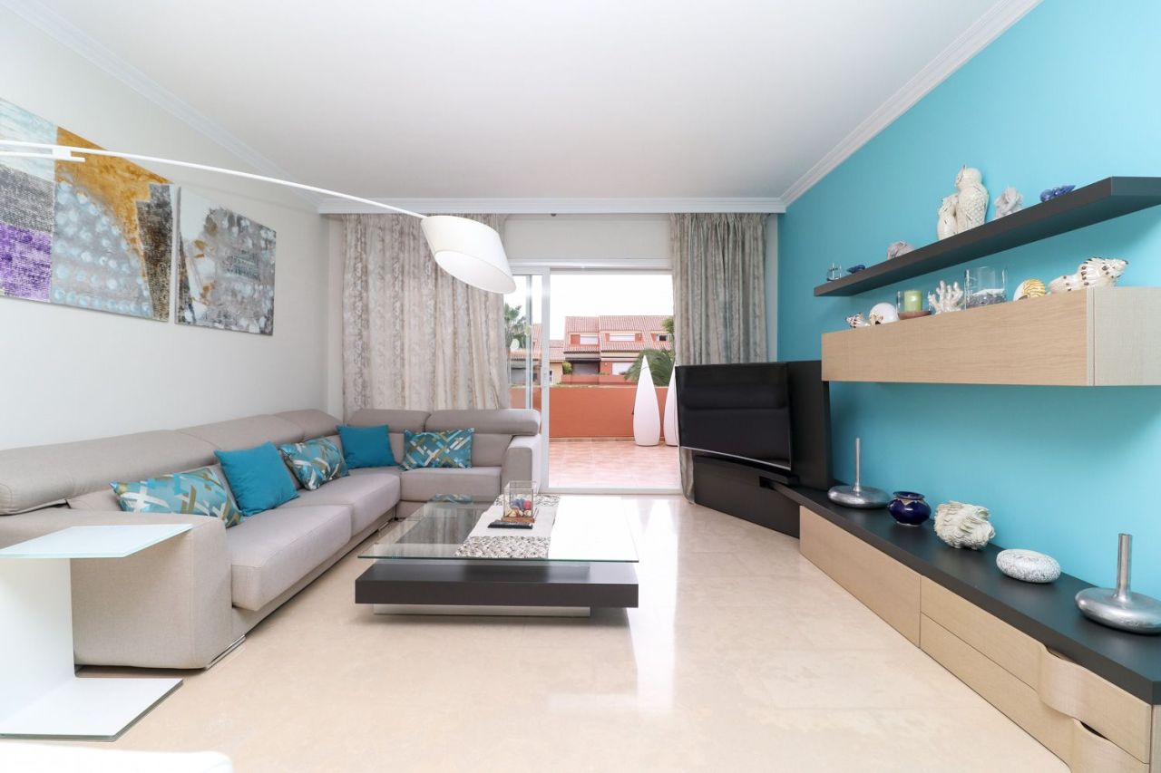 Апартаменты в Пуэрто-Банусе, Испания, 200 м² - фото 4