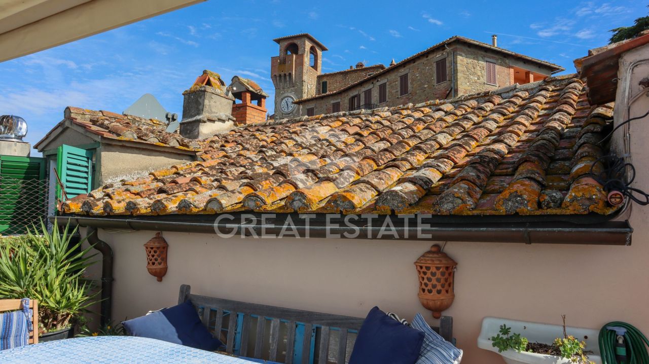 Апартаменты в Пассиньяно-суль-Тразимено, Италия, 130.65 м² - фото 2