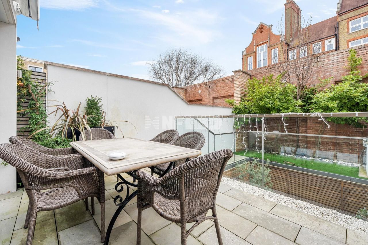 Таунхаус в Лондоне, Великобритания, 280 м² - фото 19