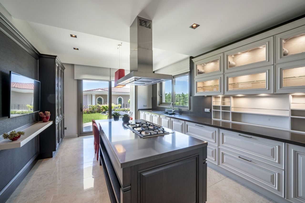 Квартира в Стамбуле, Турция, 350 м² - фото 16