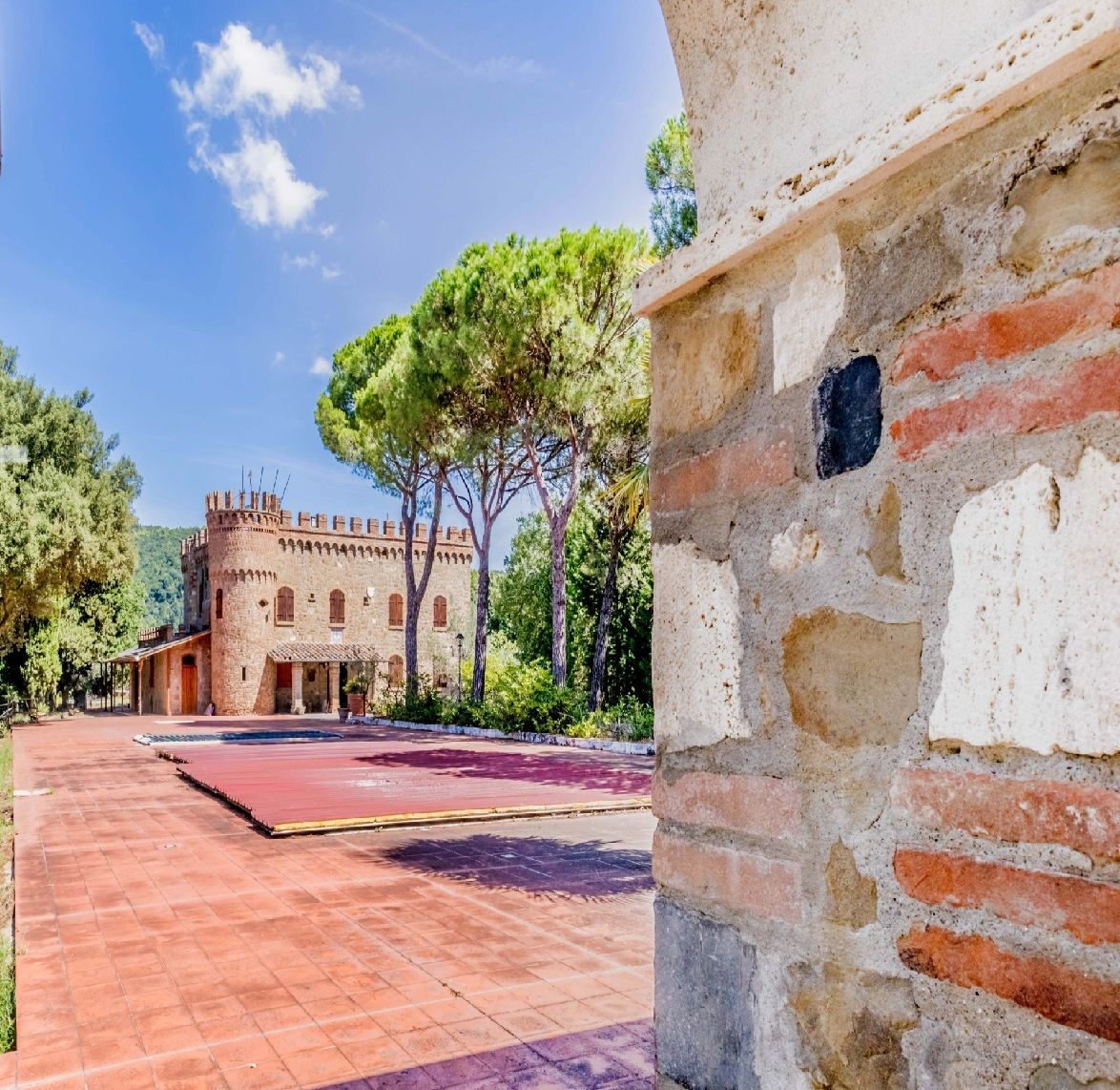 Замок в Деруте, Италия, 650 м² - фото 14