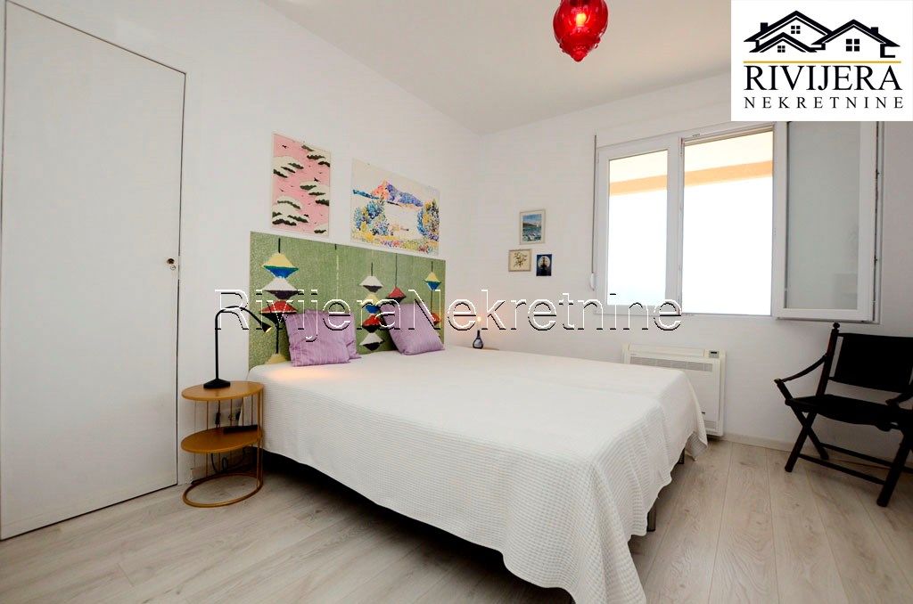 Вилла в Херцег-Нови, Черногория, 200 м² - фото 9