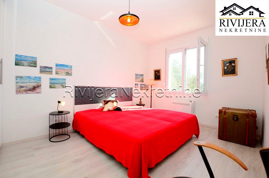 Вилла в Херцег-Нови, Черногория, 200 м² - фото 11