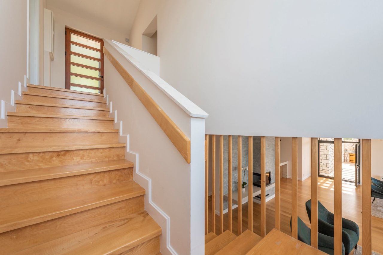 Вилла в Будве, Черногория, 256 м² - фото 16