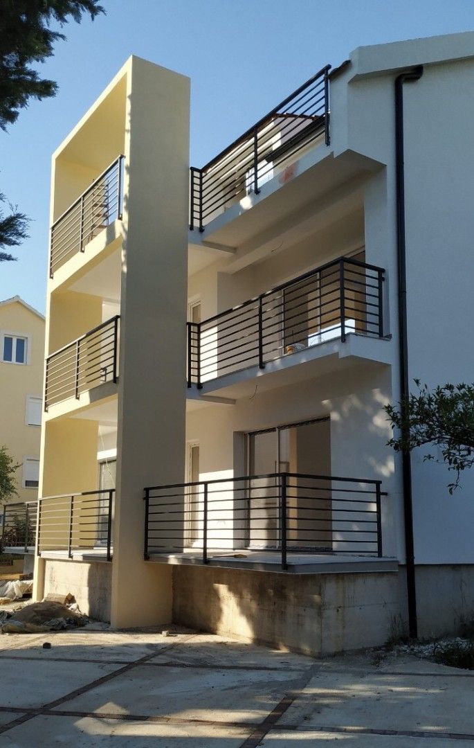 Квартира в Тивате, Черногория, 65 м² - фото 2