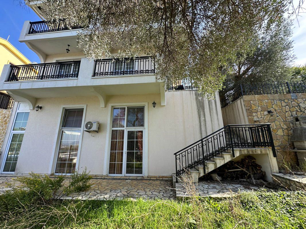 Коттедж в Баре, Черногория, 220 м² - фото 8