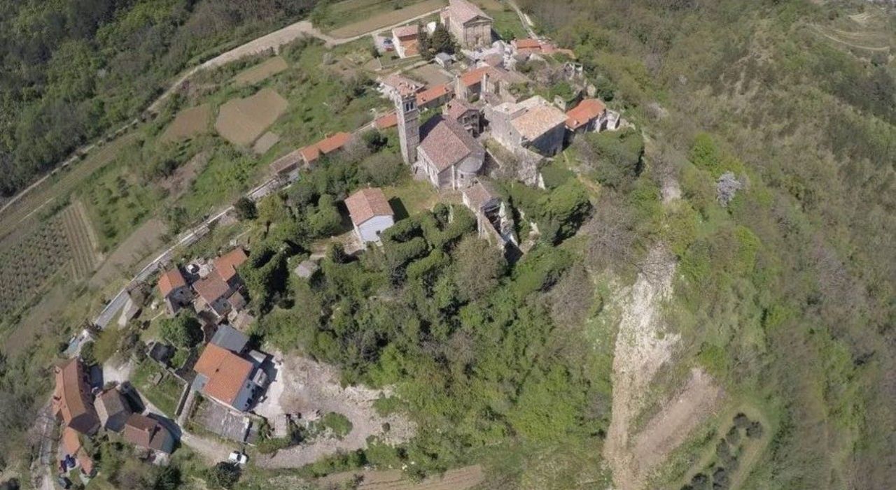 Дом Istria, Groznjan, Хорватия, 700 м² - фото 1