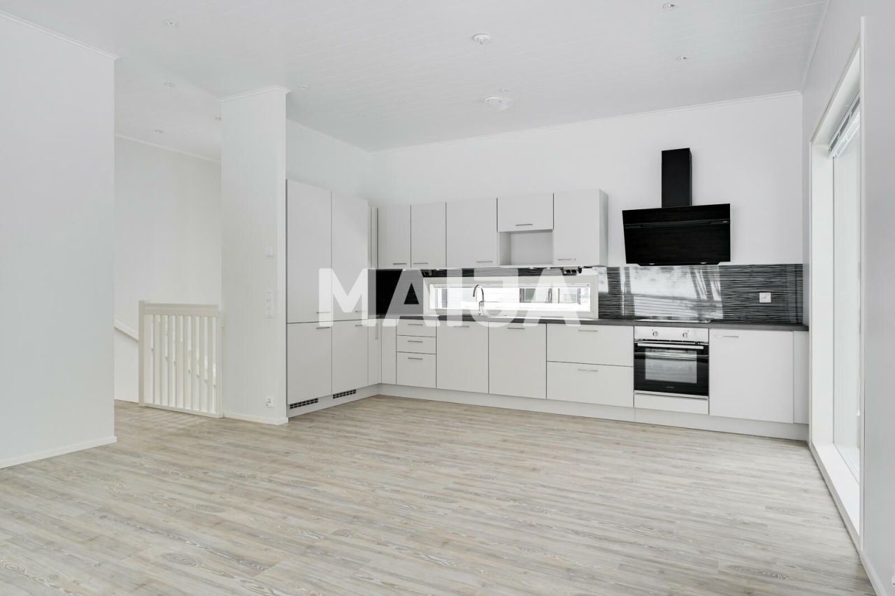 Дом в Хельсинки, Финляндия, 130.5 м² - фото 1